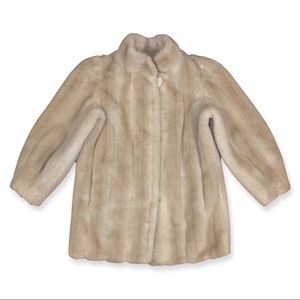 Vintage 3/4 sleeve faux fur coat
